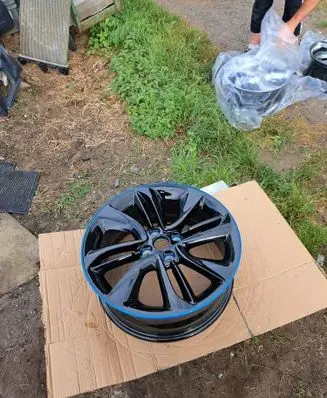 Opel Adam R17 alloy rim 
