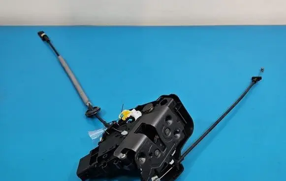Volvo V70 Front door lock 31253658 IMPRK1585337