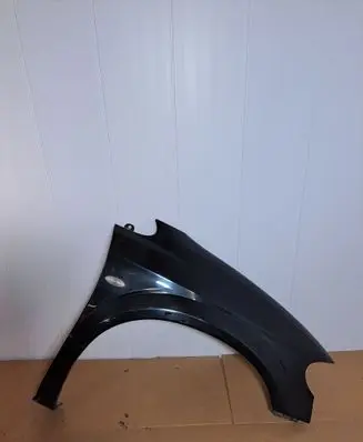 Chrysler Voyager Fender