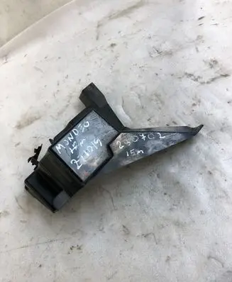 Ford Mondeo MK V Front bumper mounting bracket 15266b