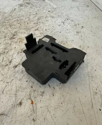 Volkswagen Transporter - Caravelle T4 Tail light bulb cover holder 701945257
