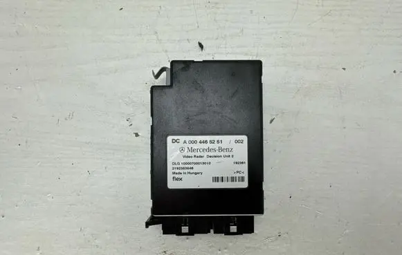 Mercedes-Benz Sprinter W907 W910 Video control module A0004465251