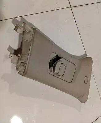 Citroen C5 (B) pillar trim (top)