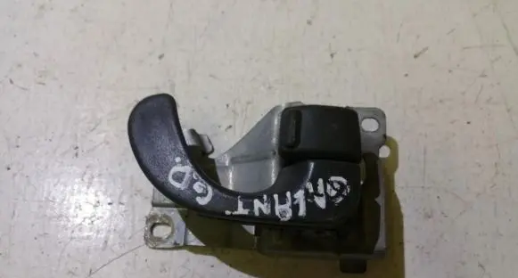 Mitsubishi Galant Rear door interior handle
