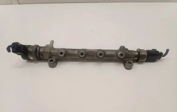 Audi TT TTS RS Mk3 8S Fuel main line pipe 04L089D