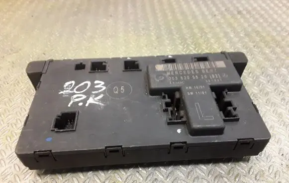 Mercedes-Benz C W203 Door control unit/module 2038205526 A2038205526