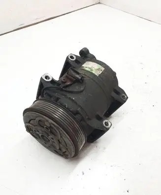 Volvo XC90 Air conditioning (A/C) compressor (pump) 8708581