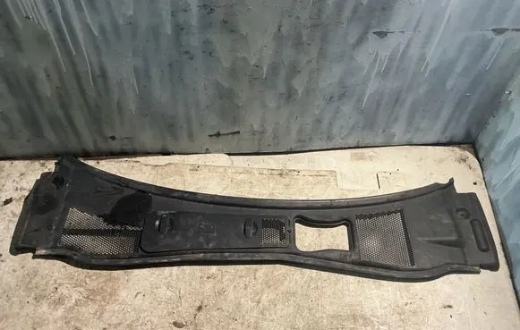 Volkswagen PASSAT B5.5 Wiper trim 3B1819417
