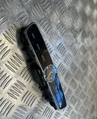 Mercedes-Benz E W238 Clock A2139056508 8195 SW150701