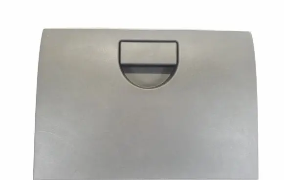 Glove box