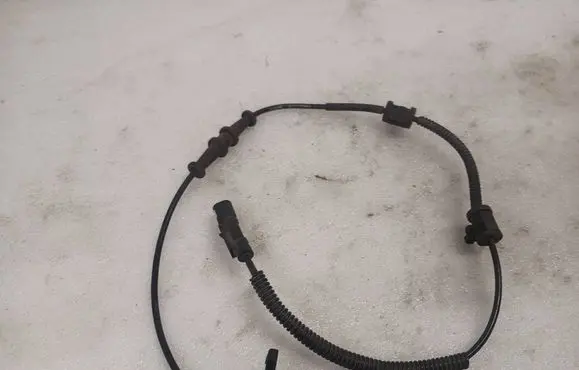 Chevrolet Volt I ABS brake wheel speed sensor 13329258