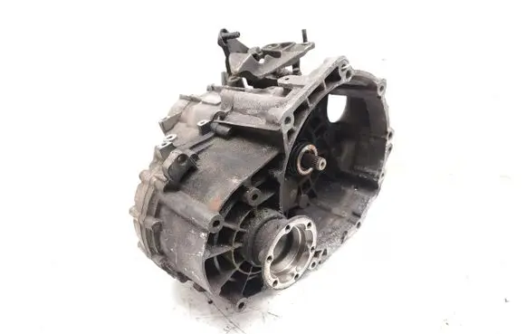 Volkswagen PASSAT B6 Manual 6 speed gearbox KXZ