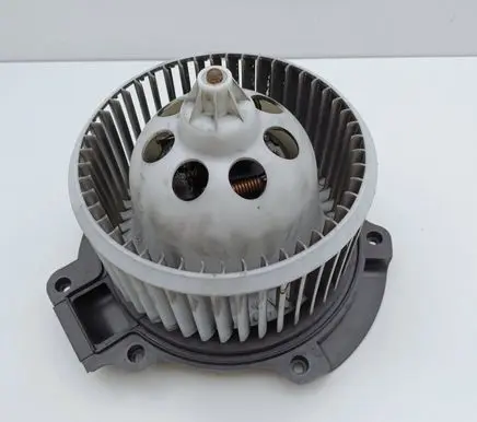 Renault Espace IV Heater fan/blower 52492209