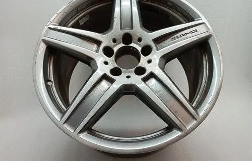 Mercedes-Benz E W212 R18 alloy rim A2124012602