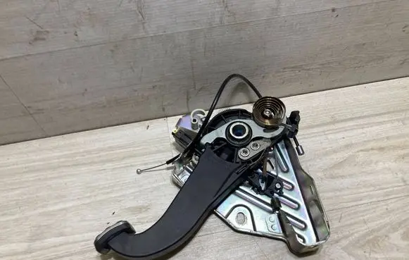 Mercedes-Benz C W204 Handbrake/parking brake lever assembly A2044201684