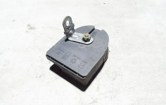 Audi A6 S6 C6 4F Alarm system siren 1K0951605C