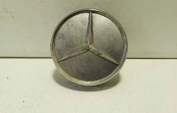 Mercedes-Benz C W203 Original wheel cap 2204000125