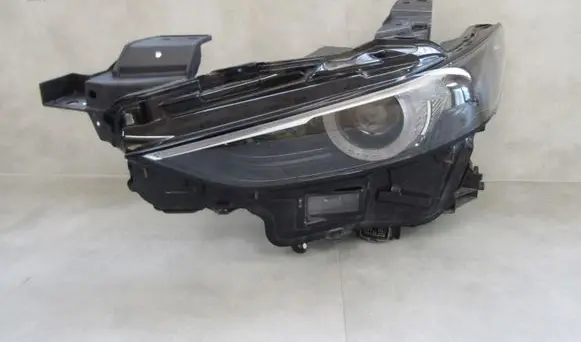 Mazda 3 Headlight/headlamp