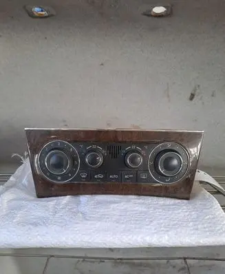 Mercedes-Benz C W203 Climate control unit A2038301785