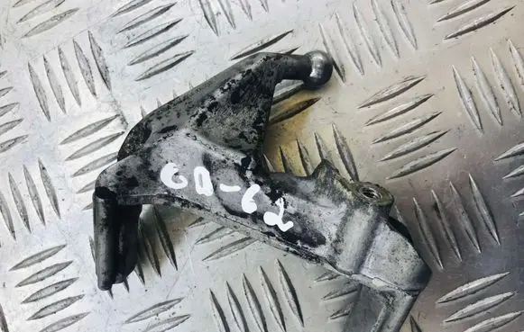 Mercedes-Benz C W203 Engine mounting bracket A6460160038