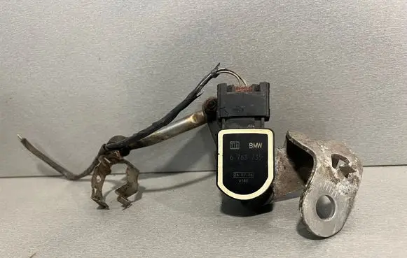 BMW 3 E92 E93 Headlight/headlamp level sensor 6763735