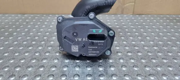 Volkswagen PASSAT B8 Throttle body valve 04L131501M