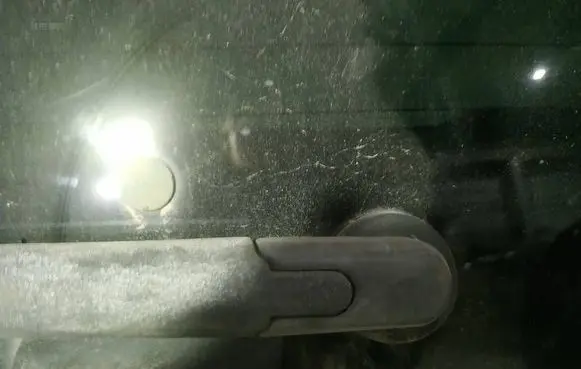 Mitsubishi Endeavor Rear window wiper motor