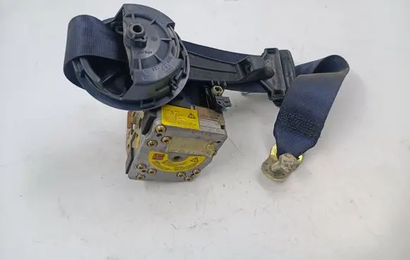 Audi A6 S6 C5 4B Rear seatbelt 8D0857728