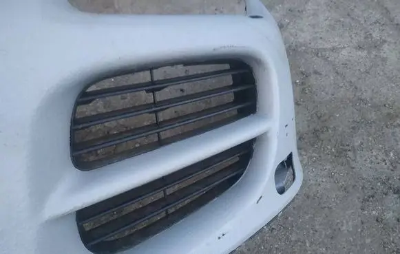 Porsche Cayenne (9PA) Front bumper lower grill
