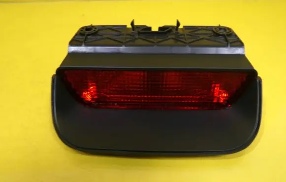 Honda CR-V Third/center stoplight P6939