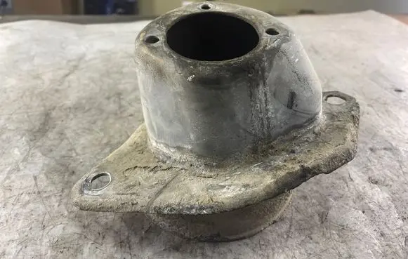 Volvo V70 Front shock absorber mounting bracket 