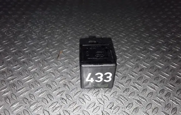 Volkswagen Phaeton Other relay 3D0951253A
