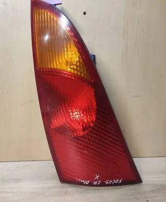 Ford Focus Rear/tail lights XSX13404