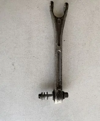 Maserati Ghibli Rear upper control arm/wishbone 69573