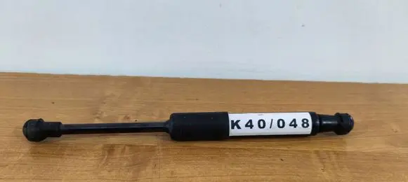 Audi A3 S3 8V Tailgate/trunk strut/damper 8V7827552A