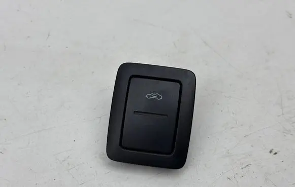 Volkswagen Caddy Alarm switch 2K0962109A
