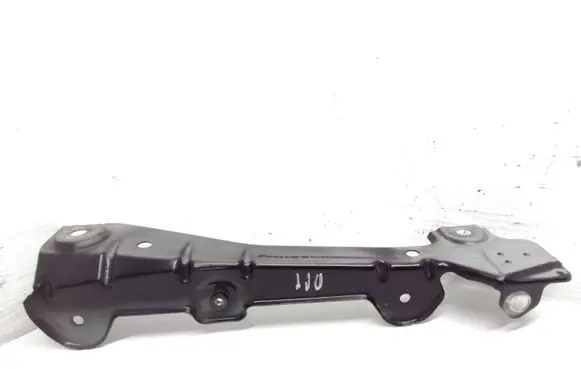 Mercedes-Benz ML W164 Fender mounting bracket 21416106