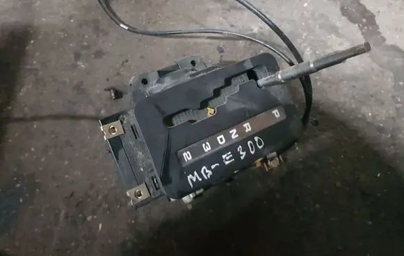 Mercedes-Benz E AMG W210 Gear shifter/selector