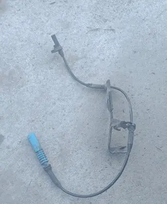 BMW 5 E60 E61 ABS brake wheel speed sensor 61126908705 6908705