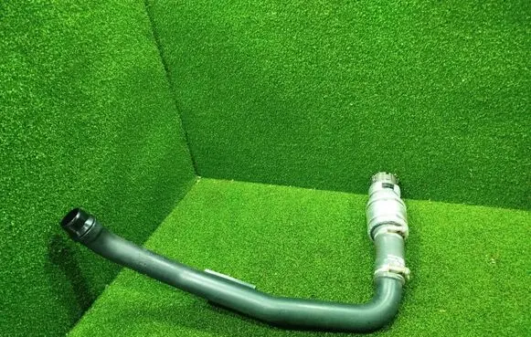 KIA Stonic Turbo air intake inlet pipe/hose 2827207300 2828307600