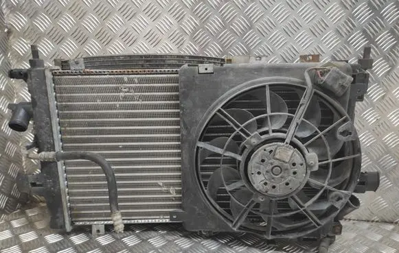 Opel Astra H Radiator set 0130303957 13129195