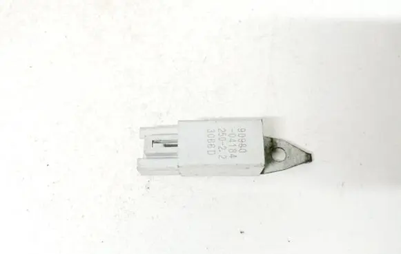 Lexus GS 300 350 430 450H Other relay 9098004184 90980-04184