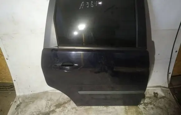 Ford Focus C-MAX Rear door melynos