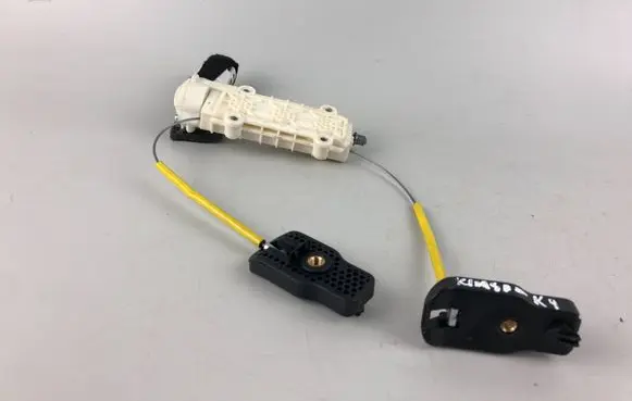 KIA Sportage Rear seat cable / handle NX4E121000 NX4E1-21000