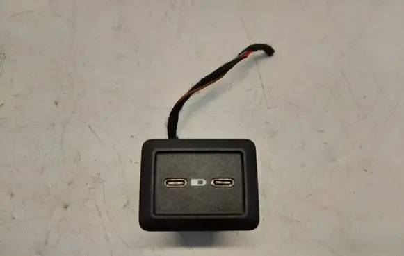 Mercedes-Benz EQC USB socket connector A2538206200JLK01
