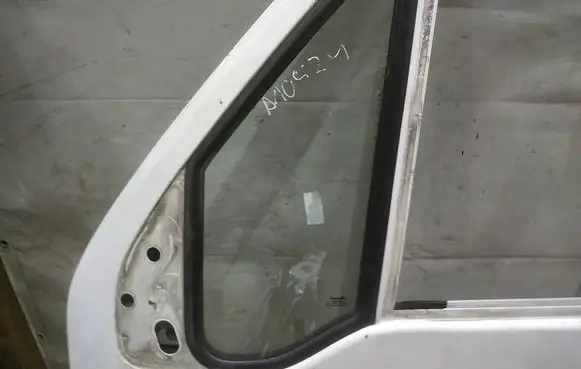 Fiat Ducato Front door vent window glass four-door AS2