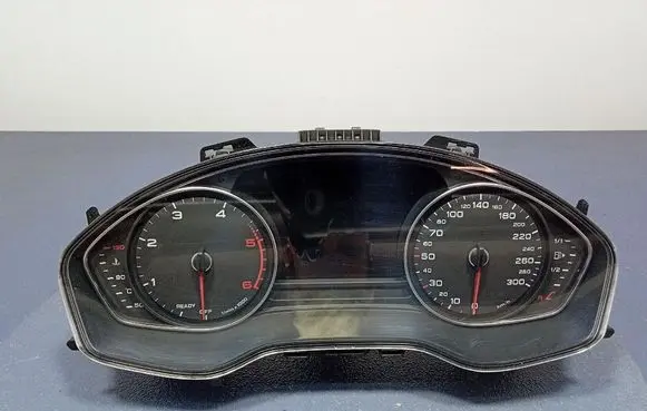 Speedometer (instrument cluster)