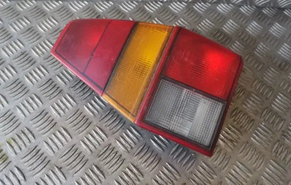 Volkswagen PASSAT B2 Rear/tail lights 321945112H 0153322R3 53322R6