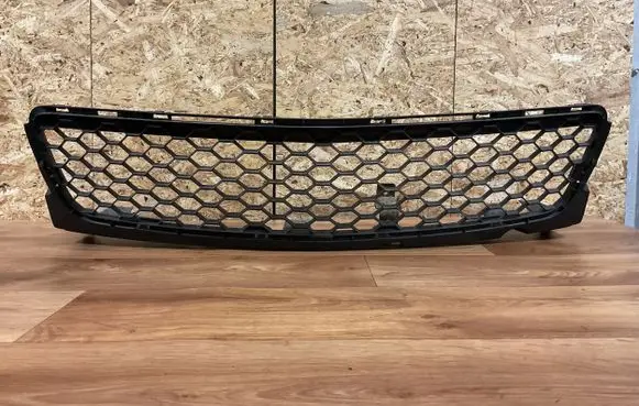 Mazda 3 I Front grill BR5H501T1 K4366