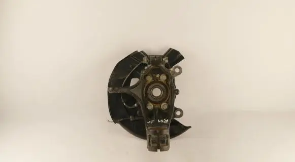 Nissan X-Trail T32 Front wheel hub 400144CE0A